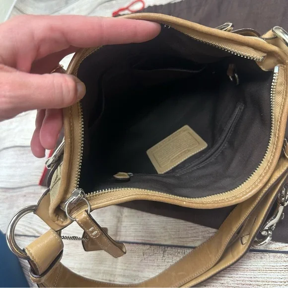 Coach Signature Canvas and Leather Soho 3574 shoulder purse - Picture 11 of 15